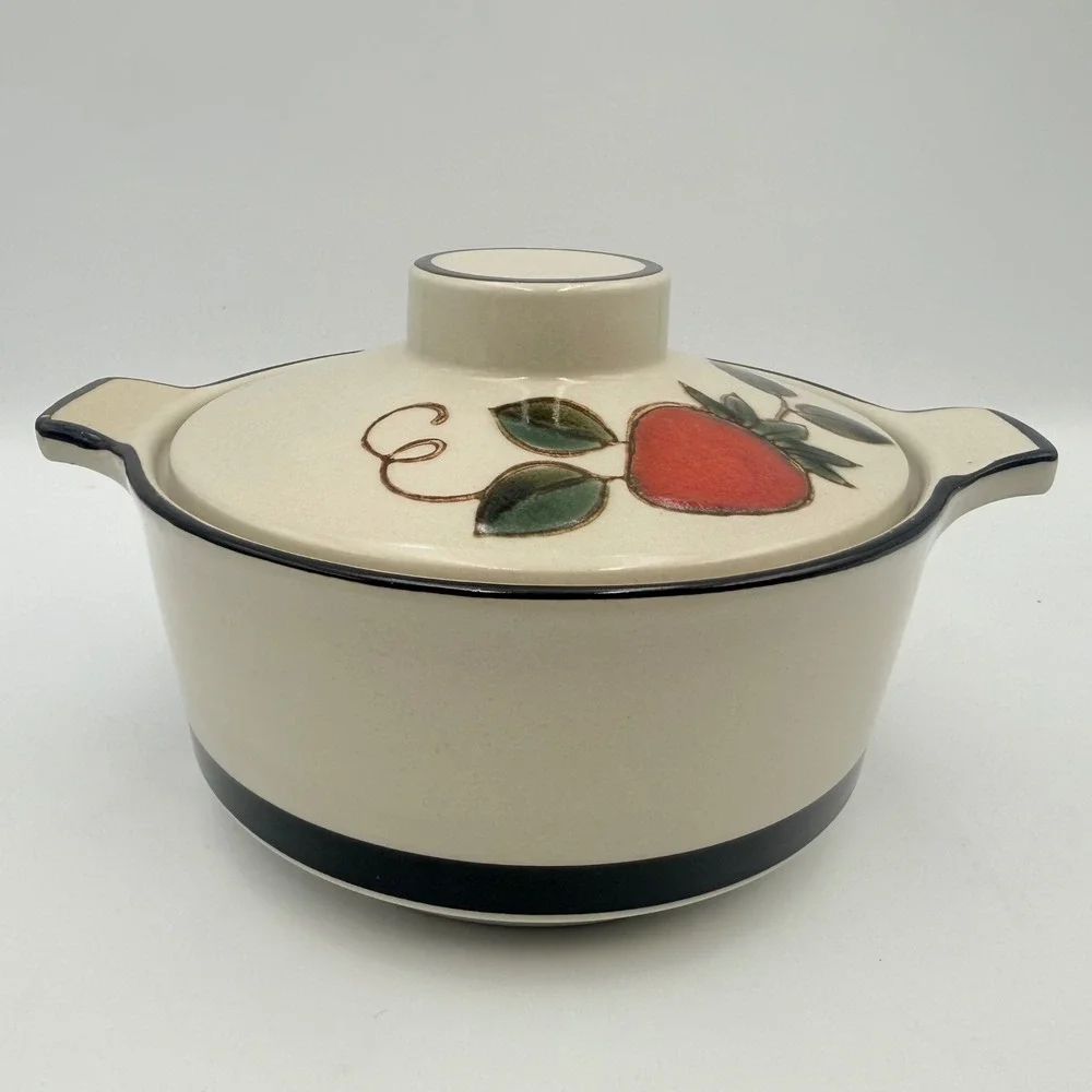 Vintage Strawberries Stoneware Lidded Casserole Dish Japan 4112 Retro MCM Baker